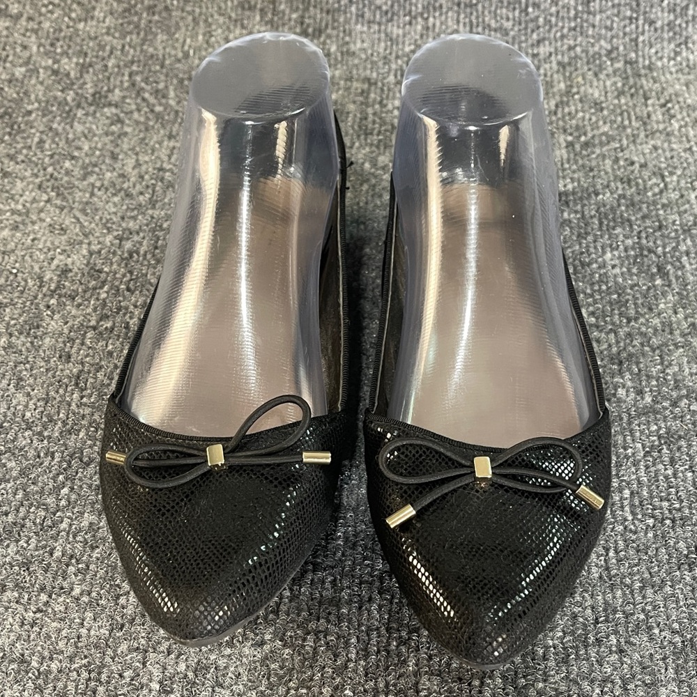 * *Alfani Zelaa Women’s Black Pointed Toe Flats w/ Bow Detail Sz 6.5